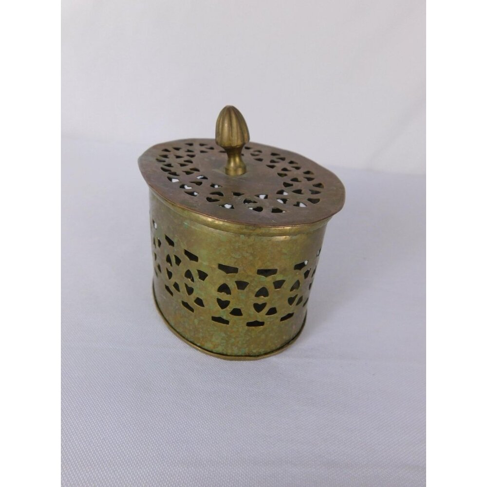 Vintage Brass Pierced Round Candle Holder Lidded Patina Made In India Decor - Picture 3 of 10